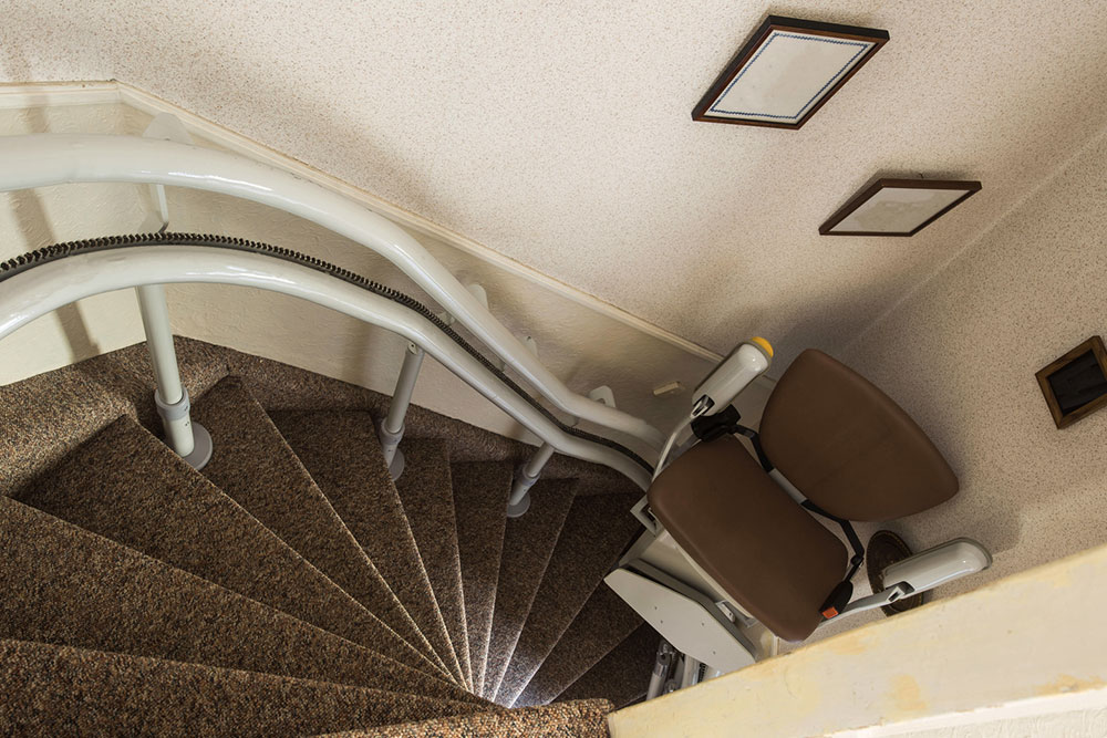 7 Things to Consider When Buying Stair Lifts for Seniors