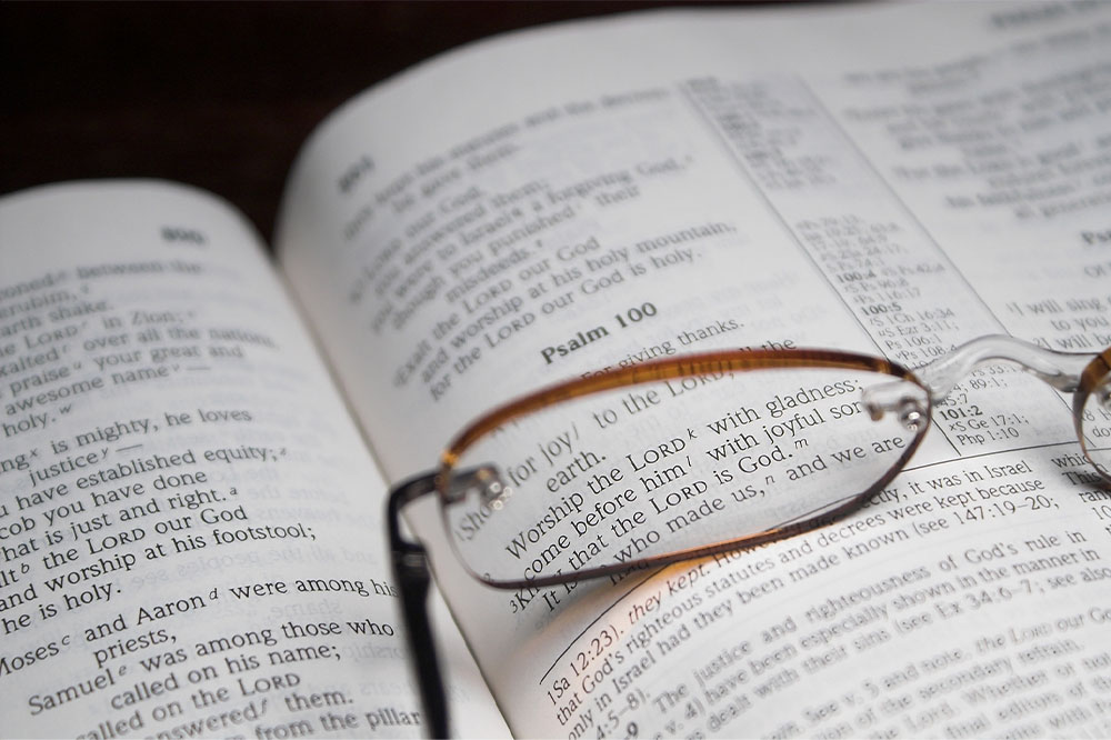 8 Bible Verses to Inspire the Mind and the Soul