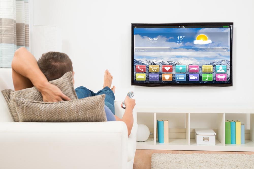 5 most important aspects to check before buying a Smart TV online