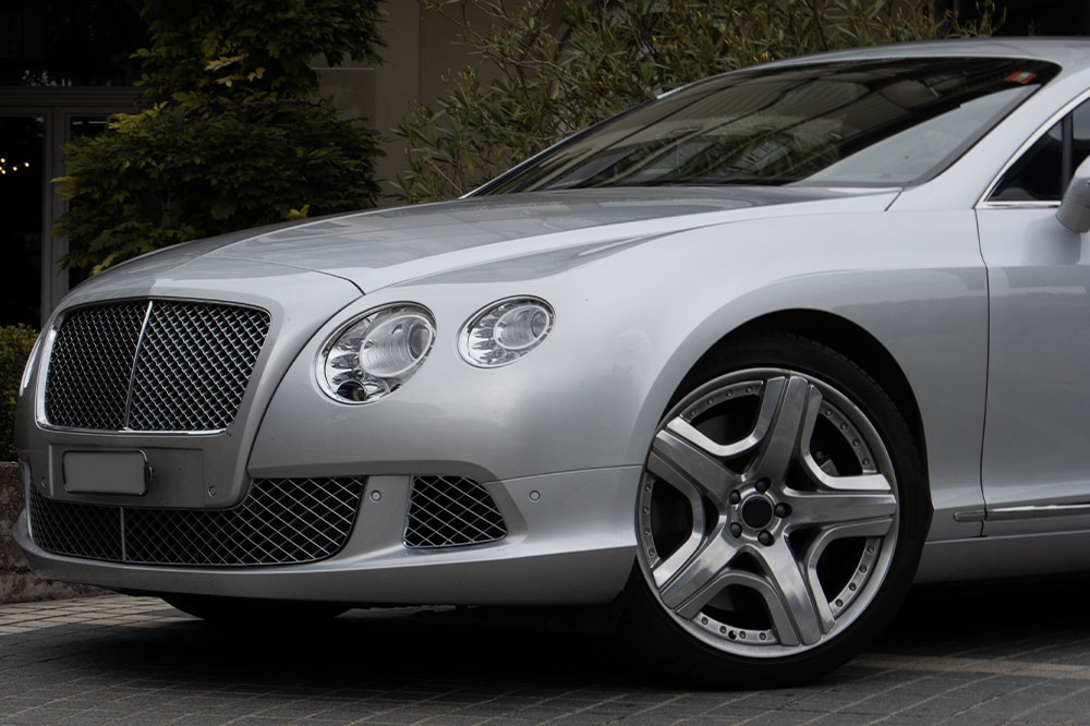 Top Features of the Bentley Continental Flying Spur